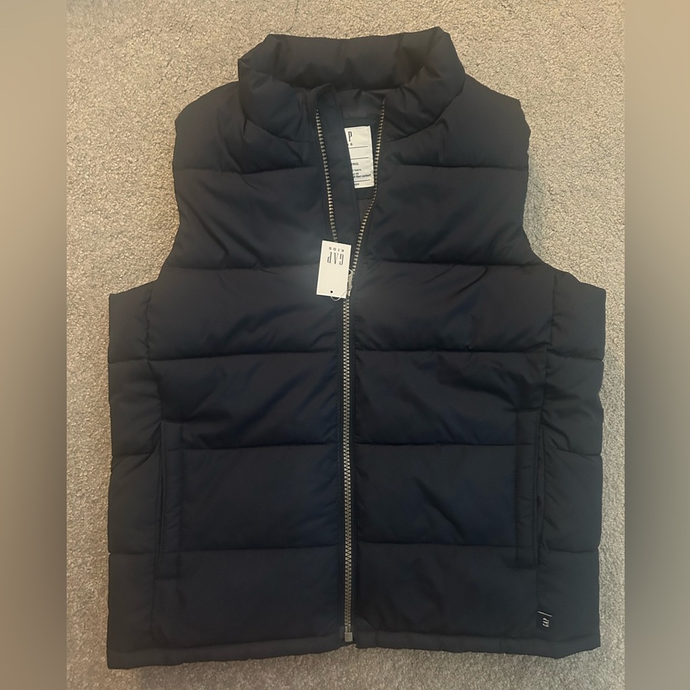 Boys Gap Puffer Vest, Size Large, NWT